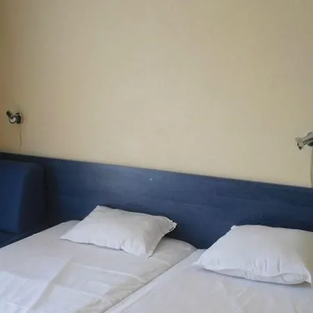 Bohemi And Free Parking Hotel Slantschew brjag