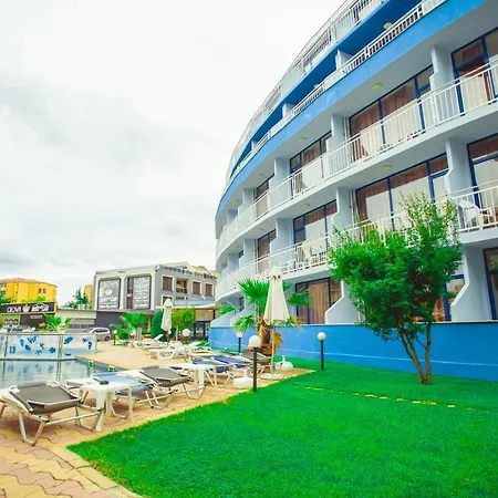 Hotel Bohemi And Free Parking